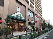 マルエツ国領店まで約712m