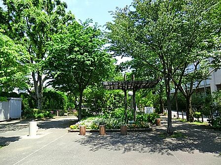 桜上水公園まで約653m
