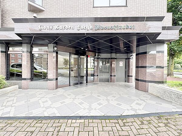 エントランスを拡大表示