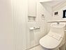 トイレ：トイレは1階と2階の2ヶ所にあり、ご家族の使用が重なる時間帯も安心です。