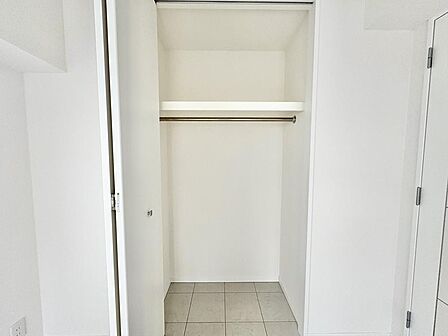 各収納を活用することで、いつでもすっきりとした心地よい住空間を叶えることができます。