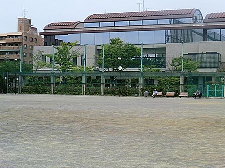 田道広場公園まで約500m