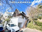 デザインされた空間と競い合うかのような充実した建物と共に大切な家族の思い出を刻んでいきます。
