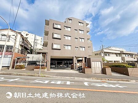 【外観写真】時間のゆとりと空間、暖かな陽光がもたらす光と風を独占してください。