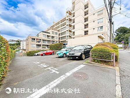 一人で過ごす空間は音楽を聴いたり読書をしたりと趣味を楽しめる空間です。