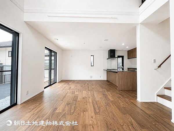 リビング/ダイニングを拡大表示