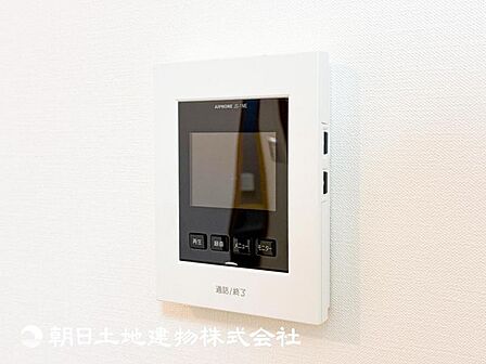 【防犯設備】TVモニター付きインターホンは訪問者のお顔を確認出来安心な機能です!