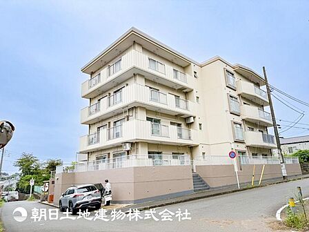 【外観写真】時間のゆとりと空間、暖かな陽光がもたらす光と風を独占してください。