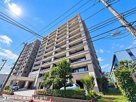 【外観写真】表現された空間はたくさんの光を浴び、風を感じ、暮らしの時間を豊かにしてくれます。