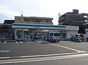 ファミリーマート所沢久米店 205m