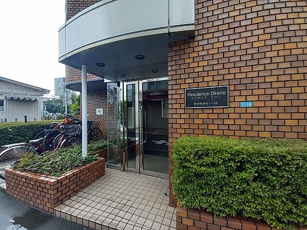 建物エントランス