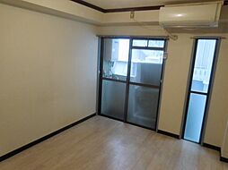 阪急神戸本線 塚口駅 徒歩5分の賃貸マンション 3階ワンルームのリビング/ダイニング