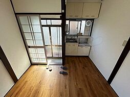 居間
