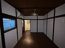 居間