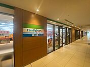 ファミリーマートガーデンシティ品川御殿山店 徒歩6分。 480m