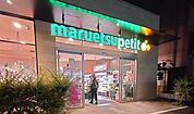 マルエツプチ中目黒四丁目店 徒歩9分。 720m