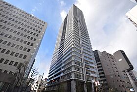 プレミストタワー靱本町  ｜ 大阪府大阪市西区靱本町１丁目（賃貸マンション3LDK・28階・75.05㎡） その1