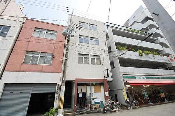 冨田ビル ｜大阪府大阪市西区京町堀３丁目(賃貸マンション1R・3階・25.00㎡)の写真 その1