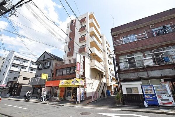 志紀ロイヤルハイツ ｜大阪府八尾市志紀町２丁目(賃貸マンション4LDK・1階・80.00㎡)の写真 その1