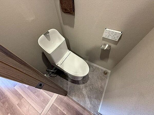 トイレを拡大表示