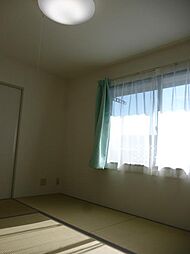 アミーズハウス 201 2階2DKの寝室