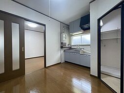 居間