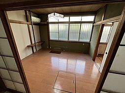 居間
