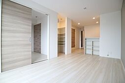 レ リヤン ファミリオVIII 301 3階2LDKのリビング/ダイニング