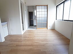 居間
