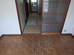 居間