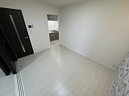 阪急神戸本線 園田駅 徒歩10分の賃貸アパート 2階1LDKのリビング/ダイニング