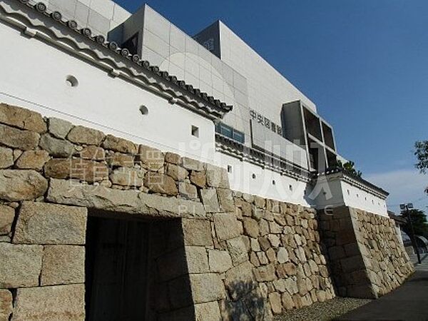 画像23:図書館「尼崎市立中央図書館まで950m」