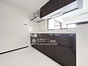 ※内観写真は1005号を引用しており、内装が異なる場合がございます。