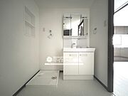 ※内観写真は1002号を引用しており、内装が異なる場合がございます。