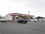 セブンイレブン(830m)
