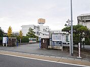 昭栄中学校(1、300m)