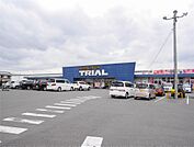 スーパーセンタートライアル三日月店(2、222m)