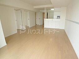 プライムアーバン亀有 6階2LDKのリビング/ダイニング