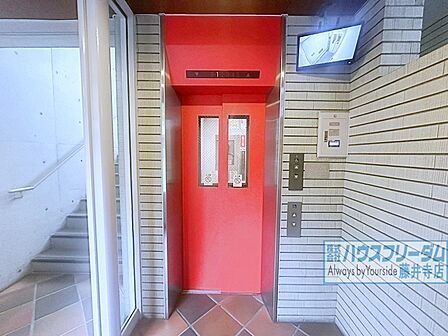 便利なエレベーターもございます!