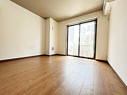 クローバー七番館 101 1階1Kのリビング/ダイニング