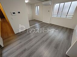 レジデンス新宿 2階2LDKのリビング/ダイニング