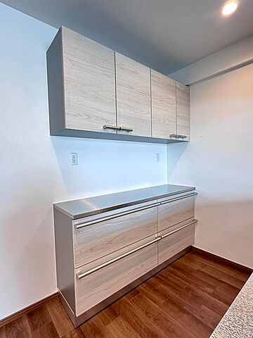 収納 ピアッツァコート八木駅前 3階/-