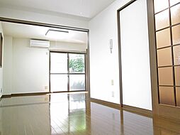 居間