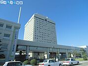 新潟県警察本部 2042m