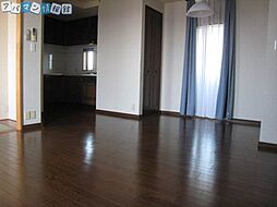 アパガーデンコート弁天公園 12階4LDKのリビング/ダイニング