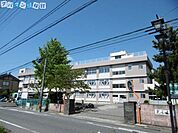 新潟市立木戸小学校 440m