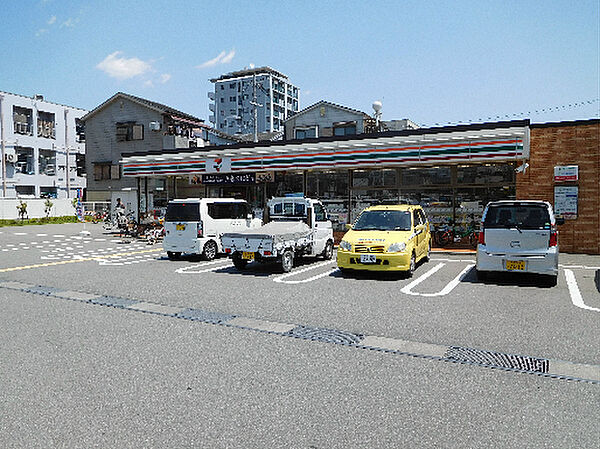 画像16:セブンイレブン 高槻南芥川町店（386m）