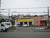 マクドナルド 高槻緑ケ丘店（380m）