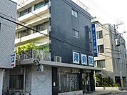 病院「薄病院まで270m」
