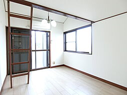 メゾン・5 2階1Kのリビング/ダイニング